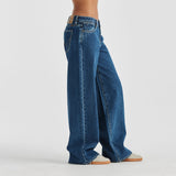 WRANGLER JEANS - LOW FARRAH / ALL NIGHT INDIGO