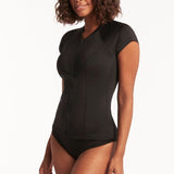 SEA LEVEL SWIM - ESSENTIALS SHORT SLEEVE MULTIFIT RASH VEST FULL ZIP / BLACK