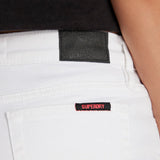 SUPERDRY SHORT - VINTAGE MID RISE SLIM SHORT / OPTIC